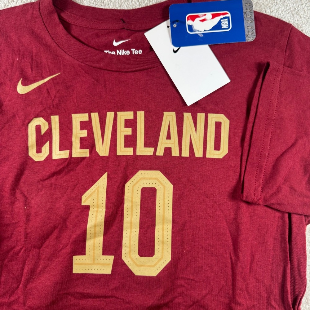 Nike Cleveland Cavaliers Darius Garland 10 Youth TShirt Wine Red Large 14/16 NBA